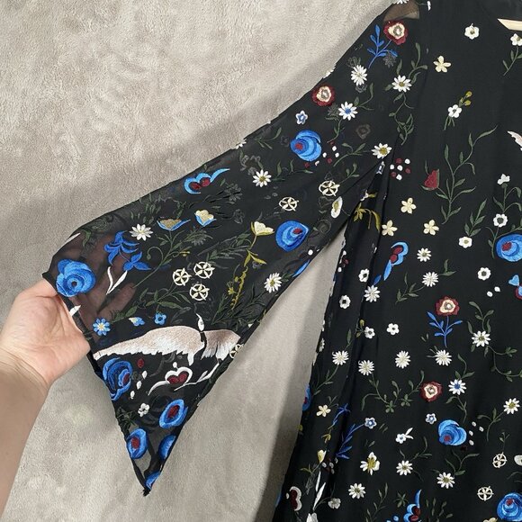 Alice + Olivia Eleonora Dress M Silk Embroidered Floral Bird Flare Sleeve Fairy - Picture 7 of 16